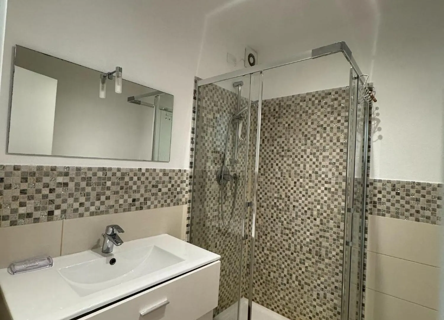 Porto San Paolo Nature Apartment  ポルト・サン・パーオロ